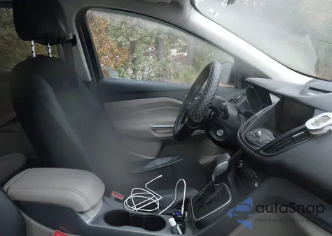 2014 Ford Escape Se z USA, uszkodzony, nr VIN 1FMCU0GX9EUA34857